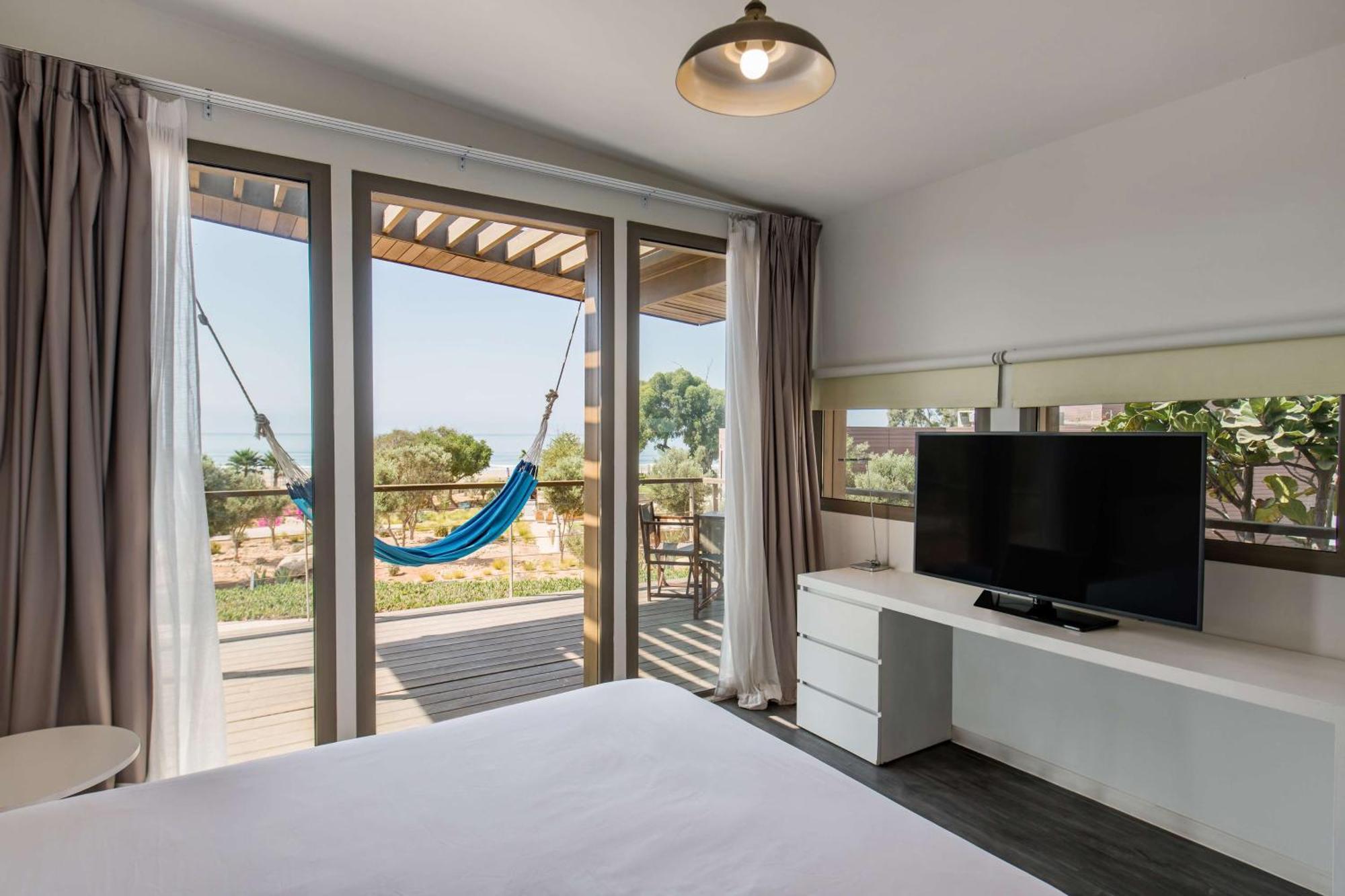 Bungalow mit Gartenblick und Terrasse